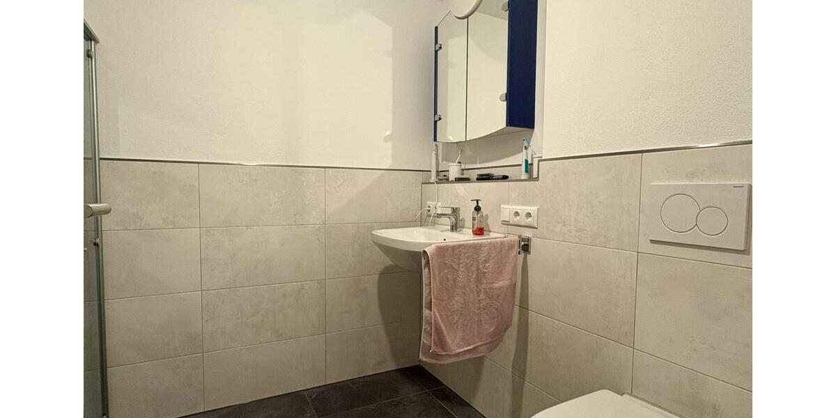 Doppelhaushälfte Bad Tölz - 5 Zimmer, 150 m&sup2;, 2.100&euro; | Angebot:26664870