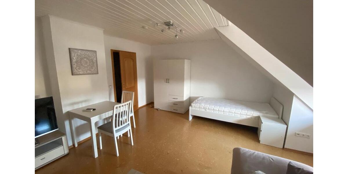 Möblierte 3er WG,für Praktik.Studenten, Mertingen, ab Feb. 26 1 zimmer