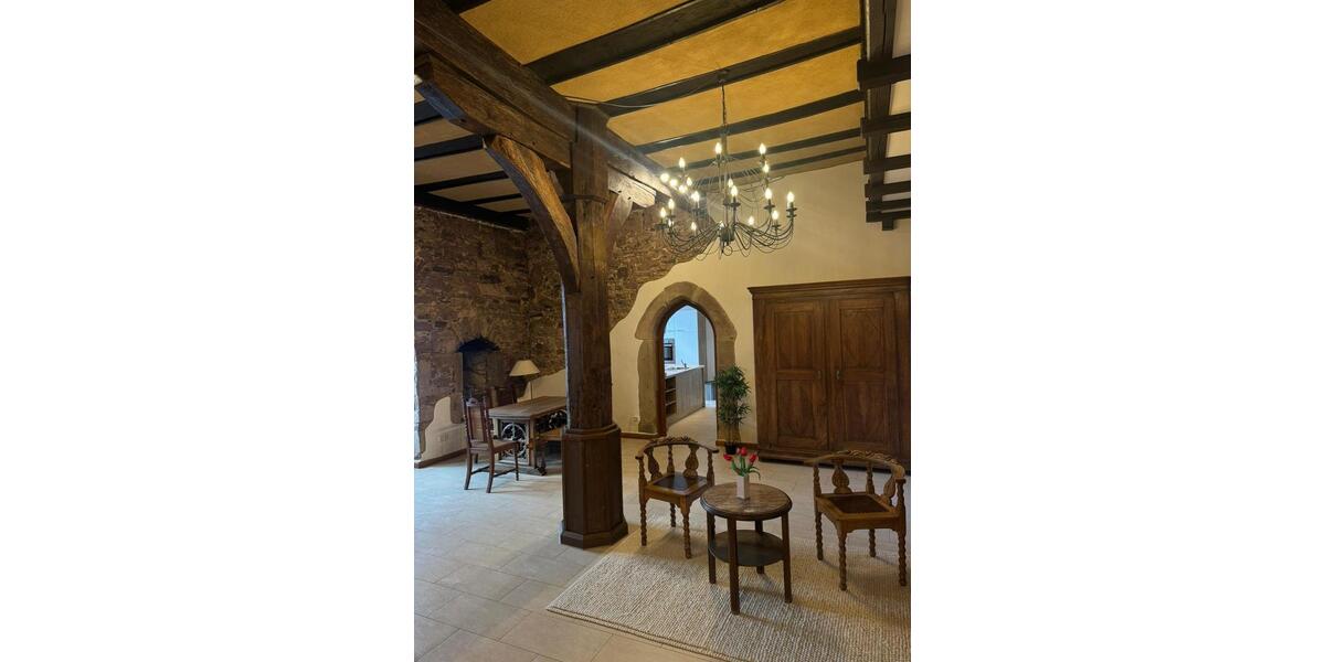 Erdgeschoßwohnung Bad Soden-Salmünster Salmünster - 3 Zimmer, 180 m&sup2;, 1.200&euro; | Angebot:24731749