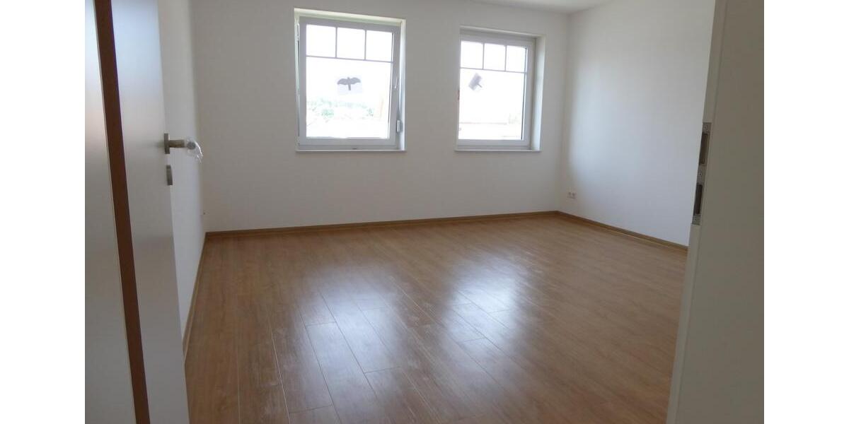 Etagenwohnung Werder (Havel) - 3 Zimmer, 82 m&sup2;, 1.200&euro; | Angebot:25924954