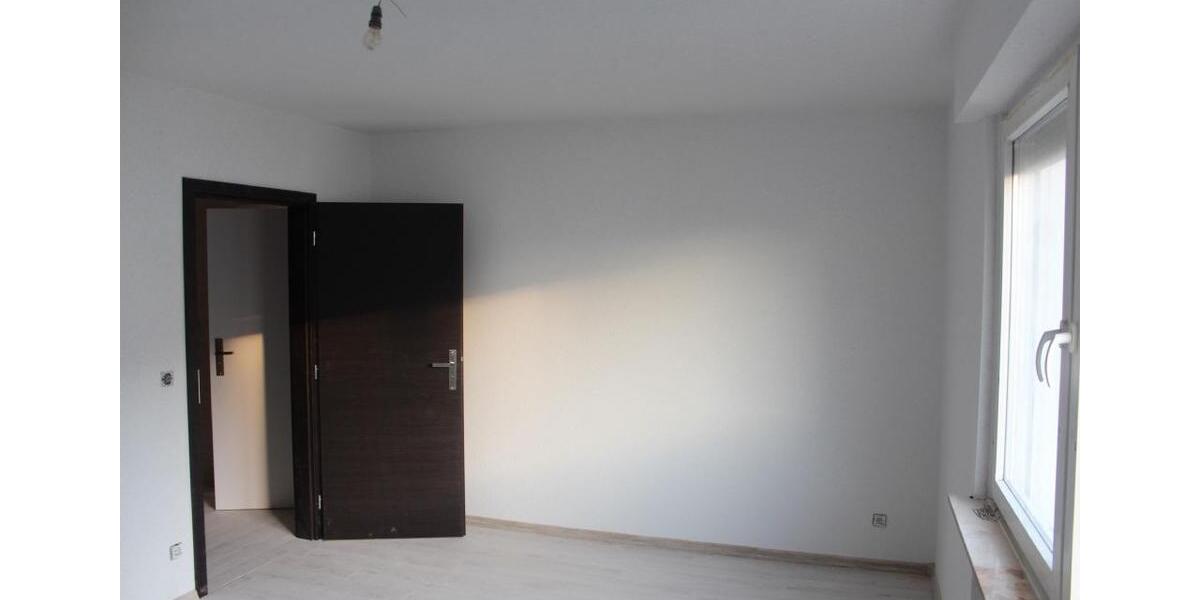 Schöne saubere und gepflegte Wohnung im Erdgeschoss mit Balkon - 2-Zimmer-Wohnung 2 zimmer