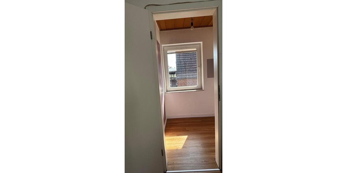 Etagenwohnung Dülmen - 7 Zimmer, 142 m&sup2;, 1.500&euro; | Angebot:26706019
