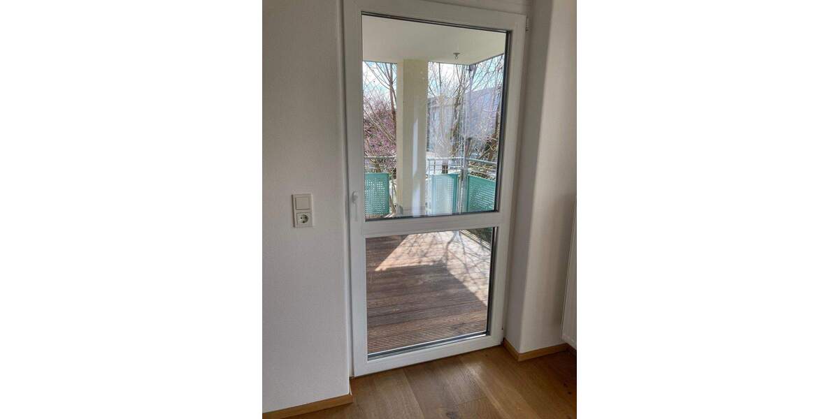 Etagenwohnung Deggendorf - 3 Zimmer, 99 m&sup2;, 950&euro; | Angebot:25690409