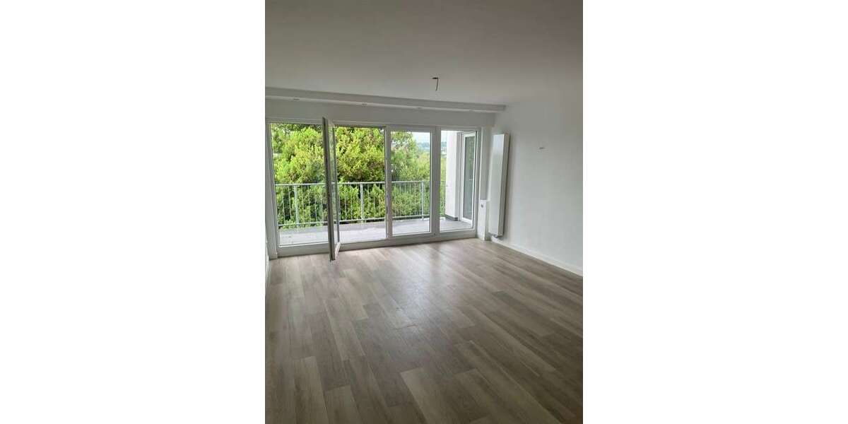 Etagenwohnung Hennef - 4 Zimmer, 137 m&sup2;, 1.370&euro; | Angebot:22057475