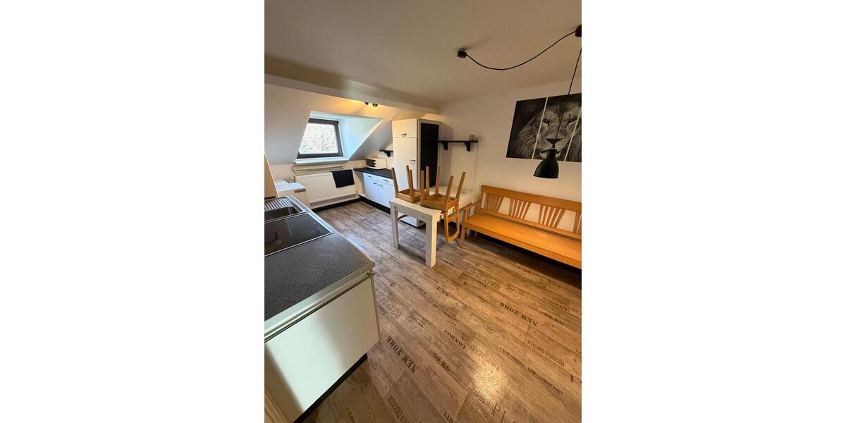 Dachgeschoßwohnung Aachen Aachen-Mitte - 1 Zimmer, 1 m&sup2;, 395&euro; | Angebot:24803276