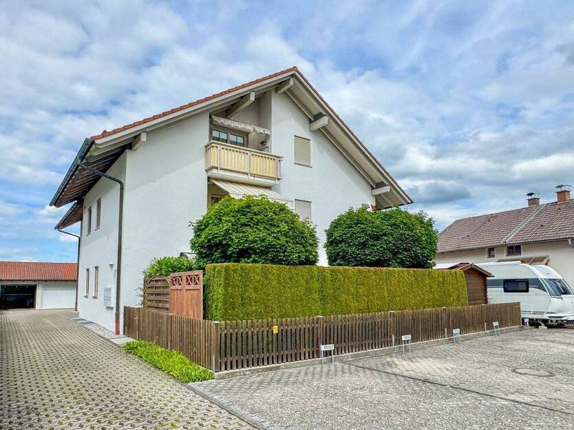 Schöne 3 Zimmer Wohnung mit 2 Balkonen in Peißenberg Wörth