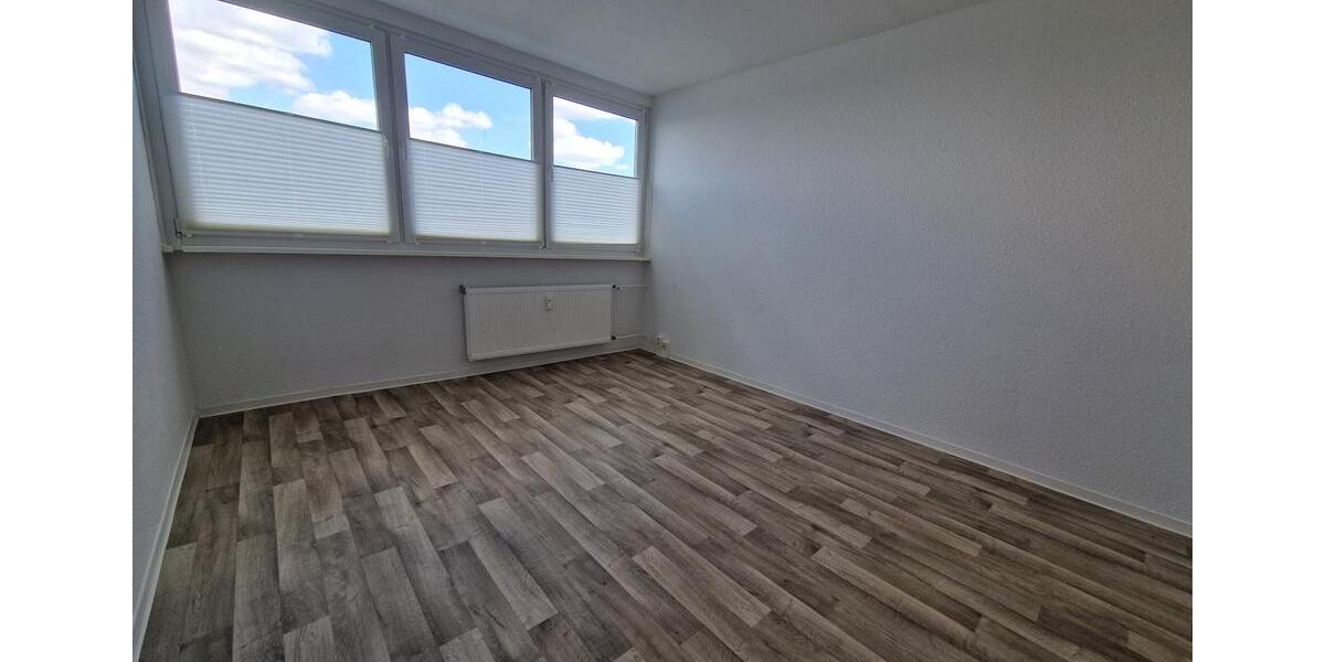 Etagenwohnung Neubrandenburg - 1 Zimmer, 24 m&sup2;, 266&euro; | Angebot:26663003