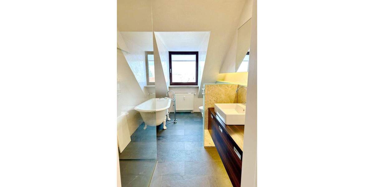 Etagenwohnung Nürnberg Maxfeld - 4 Zimmer, 174 m&sup2;, 2.575&euro; | Angebot:26017782