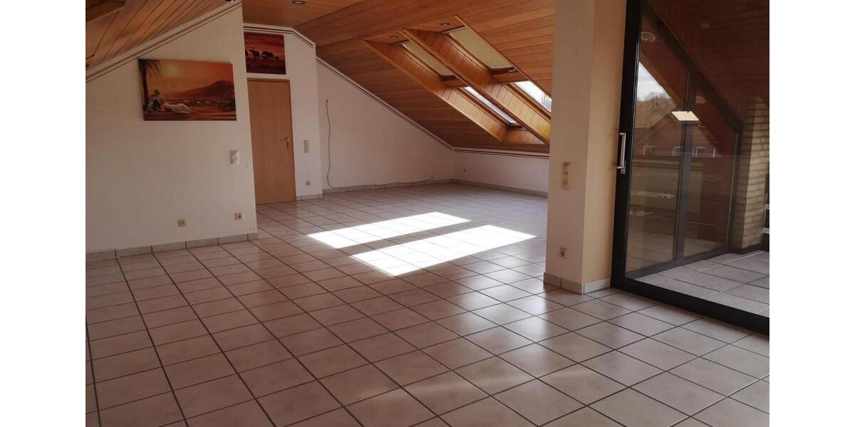 Dachgeschoßwohnung Verl - 2 Zimmer, 80 m&sup2;, 690&euro; | Angebot:26396579