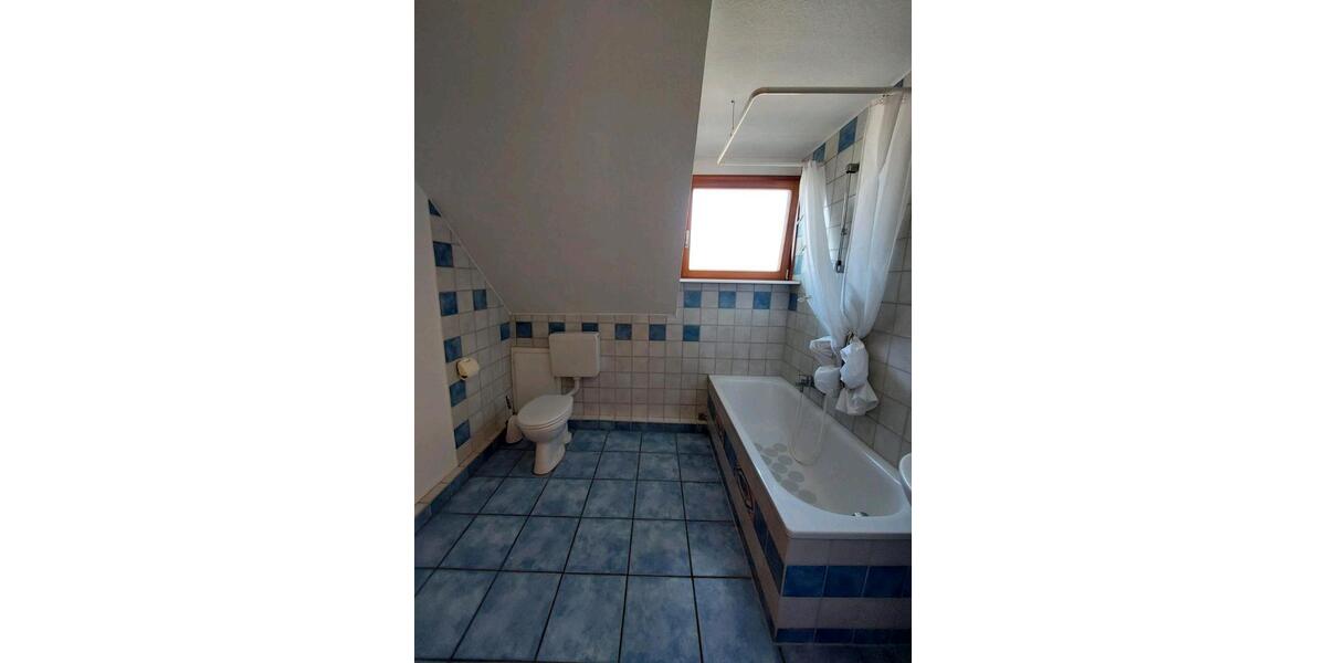 Dachgeschoßwohnung Gottenheim - 2 Zimmer, 45 m&sup2;, 520&euro; | Angebot:26613946