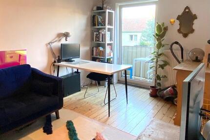 Zwischenmiete: 2-Zimmer Wohnung mit Balkon in Offenbach zimmer