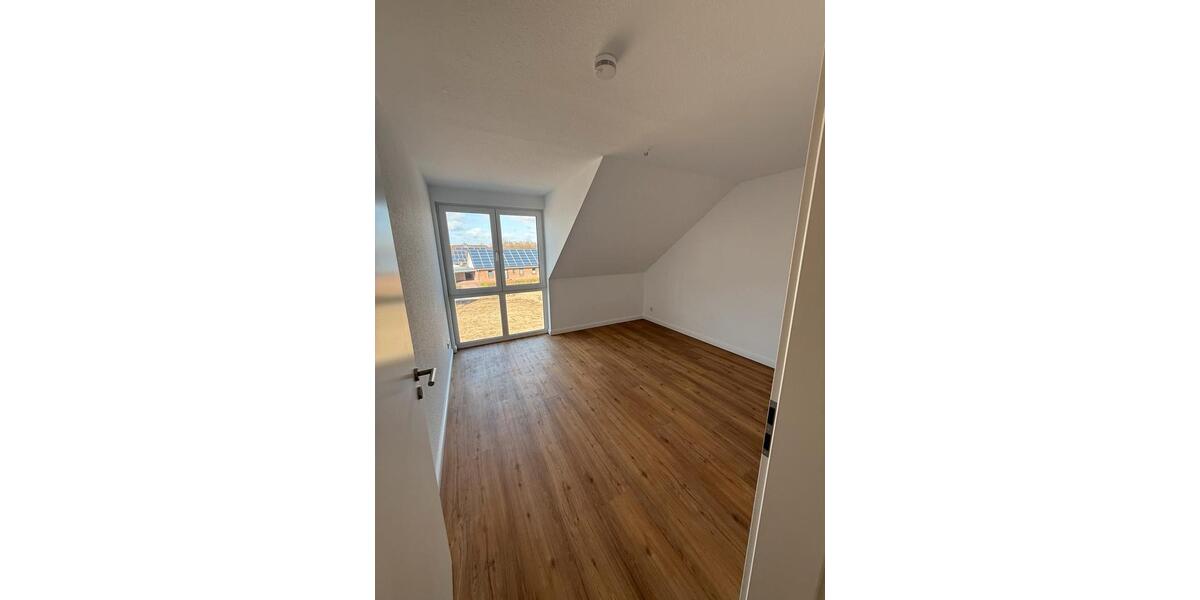 Etagenwohnung Bredstedt - 3 Zimmer, 73 m&sup2;, 900&euro; | Angebot:26023820