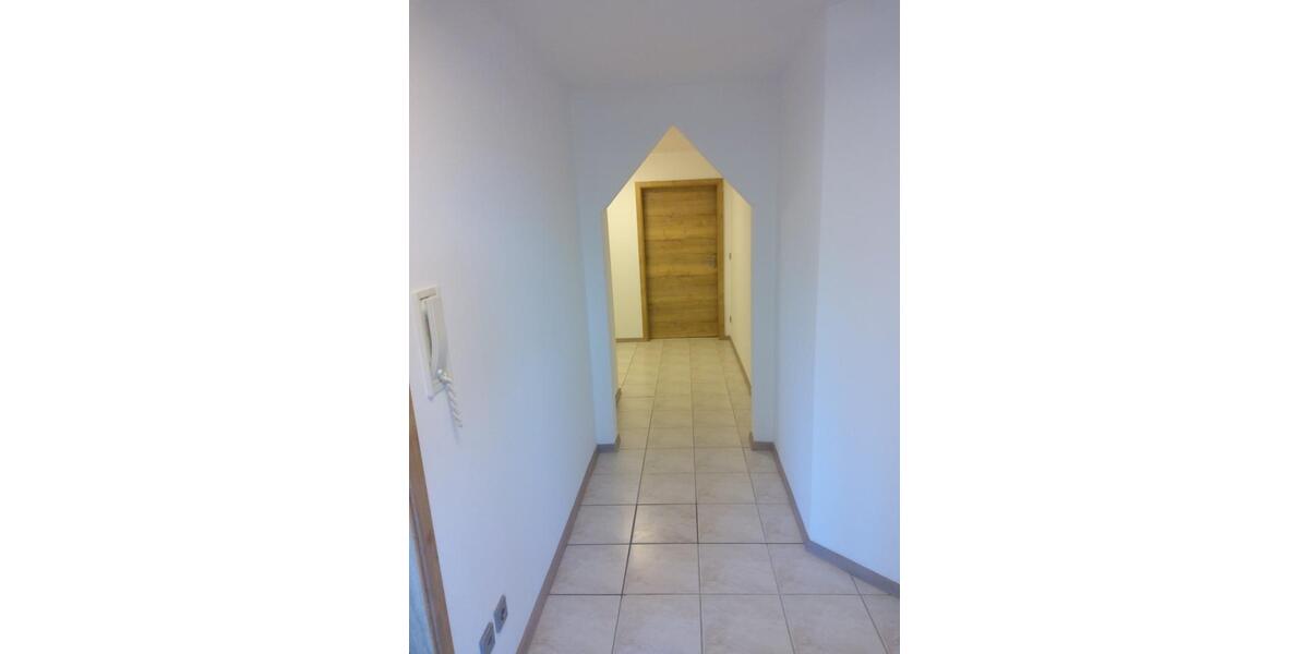 Erdgeschoßwohnung Künzell - 2 Zimmer, 90 m&sup2;, 850&euro; | Angebot:25646935