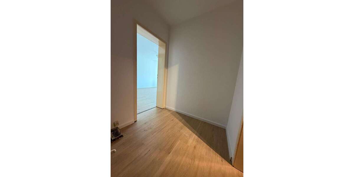 Etagenwohnung Rösrath - 1 Zimmer, 33 m&sup2;, 350&euro; | Angebot:26738374