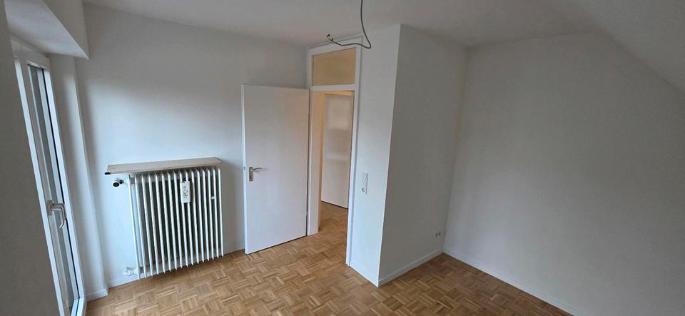 Etagenwohnung Rödermark - 3 Zimmer, 95 m&sup2;, 1.250&euro; | Angebot:24368531