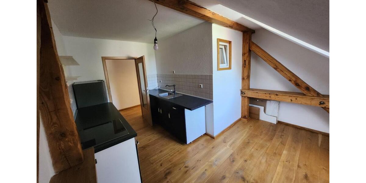 Dachgeschoßwohnung Finsterwalde - 2 Zimmer, 75 m&sup2;, 500&euro; | Angebot:24975983