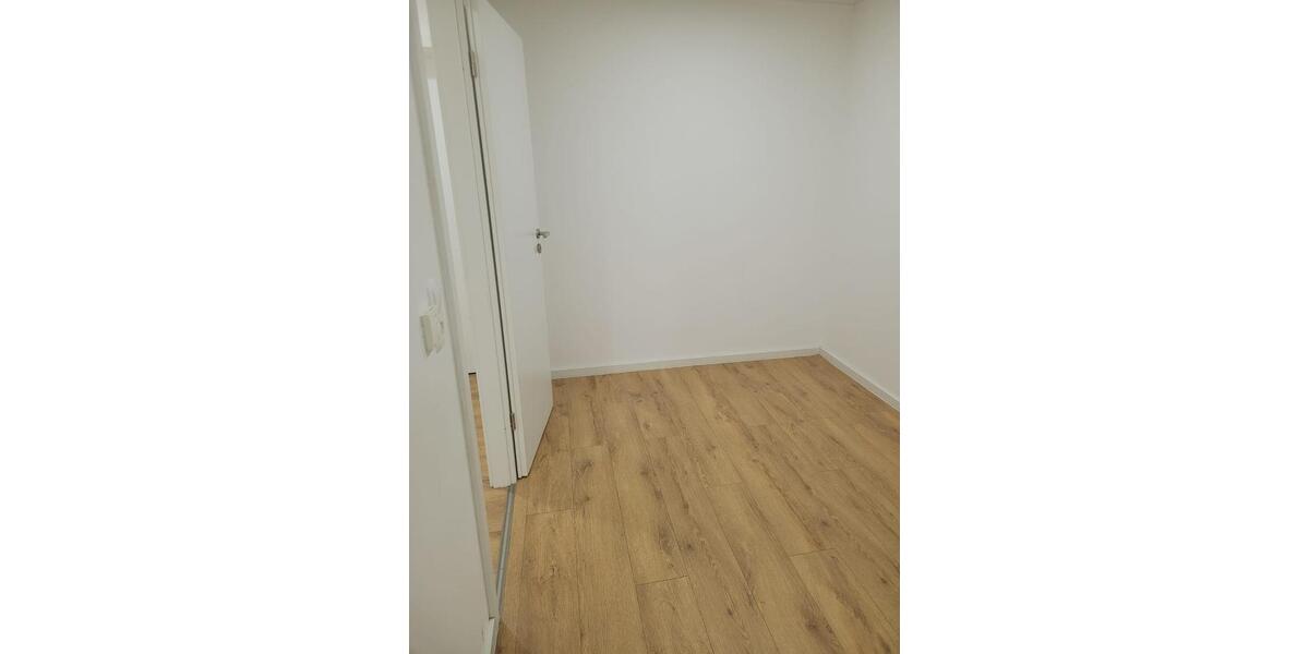 Etagenwohnung Mainaschaff - 4.5 Zimmer, 118 m&sup2;, 1.200&euro; | Angebot:25138039
