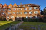 Zentrale Lage: Sanierte 2-Zimmer-Wohnung mit Balkon in HL-St. Jürgen (Nähe Uni), Ratzeburger Allee