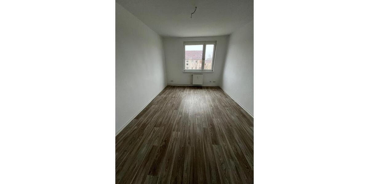 Etagenwohnung Jacobsdorf - 3 Zimmer, 60 m&sup2;, 420&euro; | Angebot:24980322