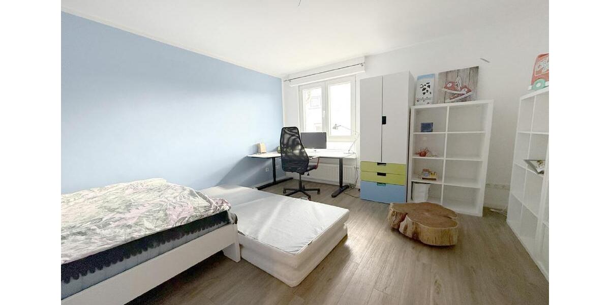 Einfamilienhaus Frechen - 5 Zimmer, 209 m&sup2;, 2.495&euro; | Angebot:26060513