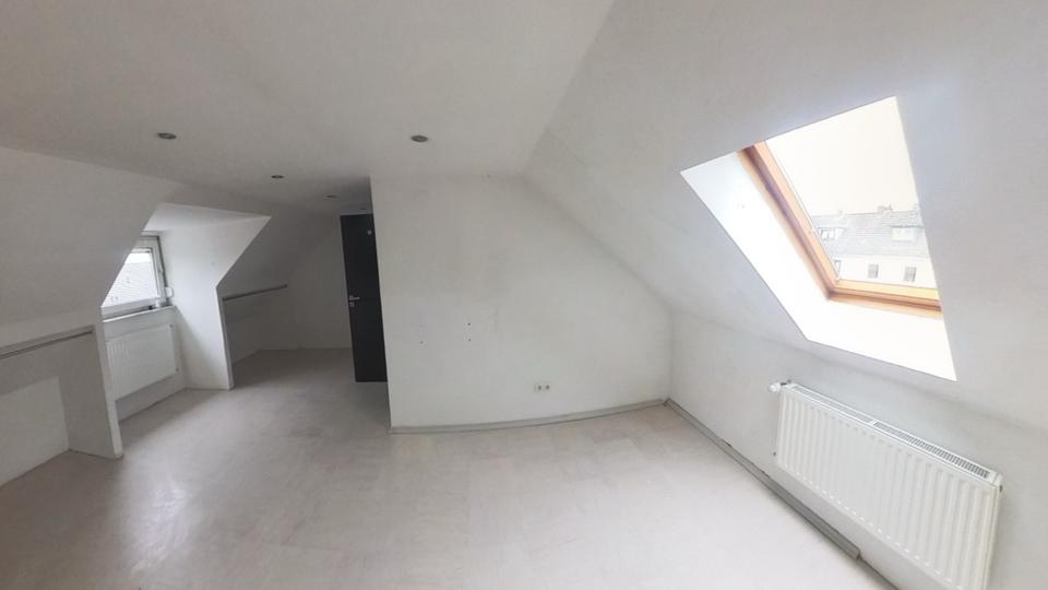 Etagenwohnung Hameln Kernstadt - 4 Zimmer, 150 m&sup2;, 1.300&euro; | Angebot:26555800
