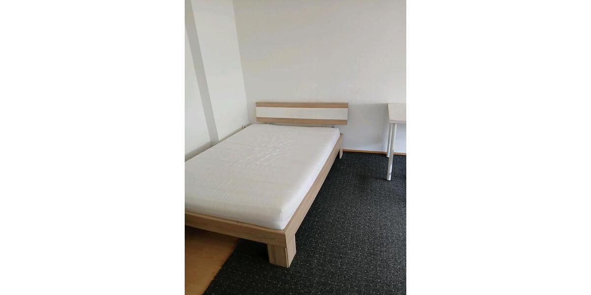 Wohnen auf Zeit Goch - 9 Zimmer, 16 m&sup2;, 420&euro; | Angebot:24641183