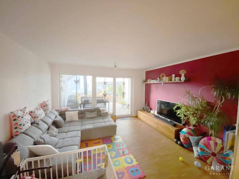 Schicke 3 Zimmer-Wohnung mit Terrasse in Leinfelden