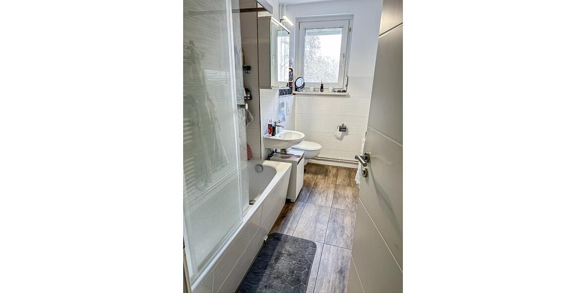 Erdgeschoßwohnung Weißenfels - 4 Zimmer, 70 m&sup2;, 450&euro; | Angebot:25102103