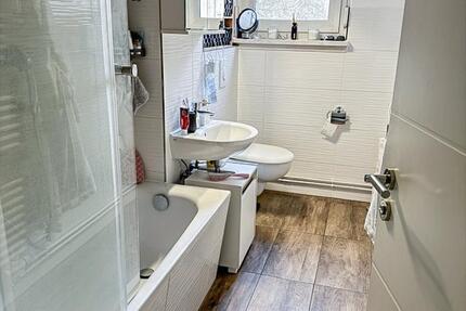 Wohnung Weißenfels - 4 Zimmer, 70 m&sup2;, 450&euro; | Angebot:25102103