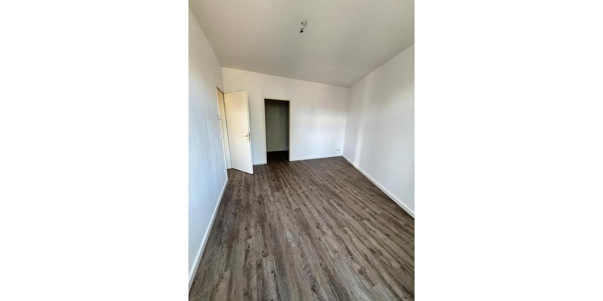 Erdgeschoßwohnung Rüdersdorf bei Berlin Hennickendorf - 4 Zimmer, 90 m&sup2;, 1.305&euro; | Angebot:25977743