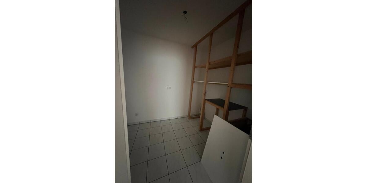 Etagenwohnung Hamburg Wandsbek - 3 Zimmer, 127 m&sup2;, 2.000&euro; | Angebot:26676805
