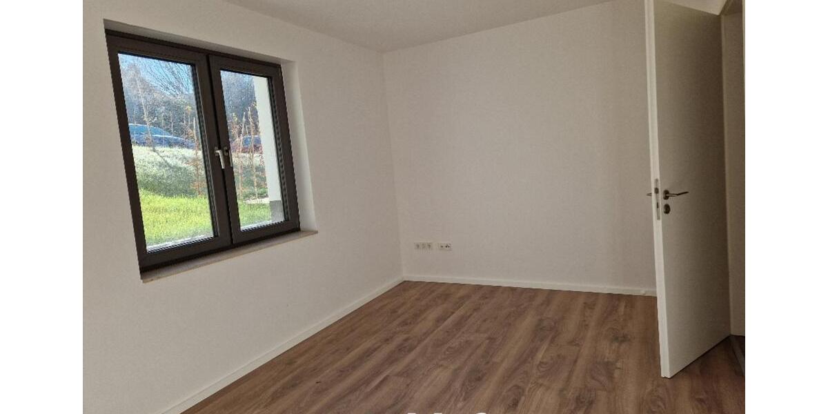 Etagenwohnung Windeck - 2 Zimmer, 83 m&sup2;, 980&euro; | Angebot:25171462