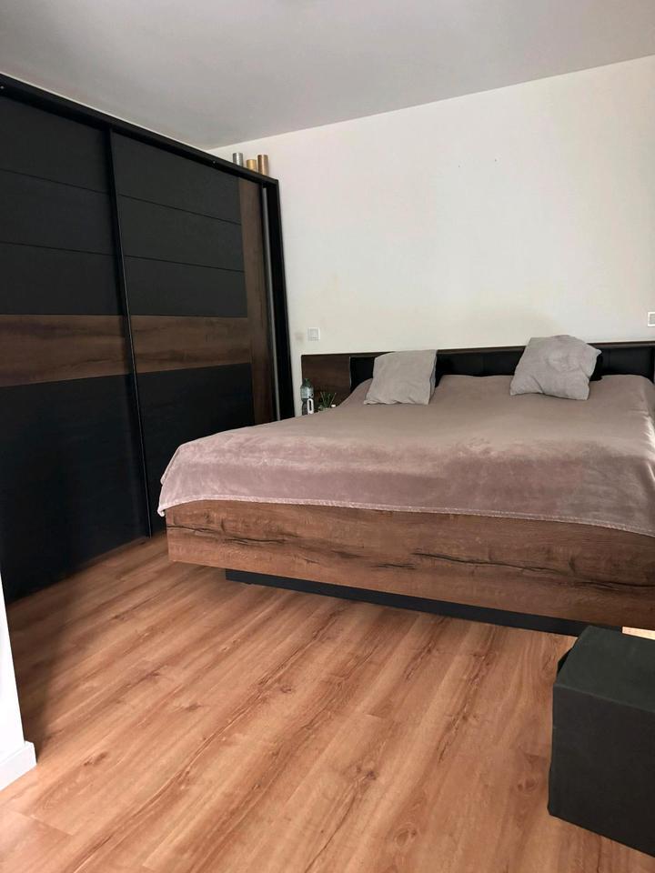 Moderne, möblierte 1. Z-Wohnung erwartet dich!