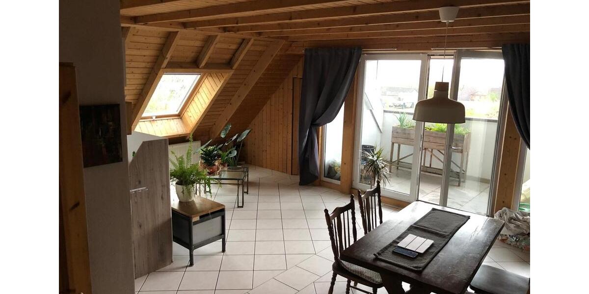 Dachgeschoßwohnung Möhnesee - 3 Zimmer, 80 m&sup2;, 800&euro; | Angebot:26549853