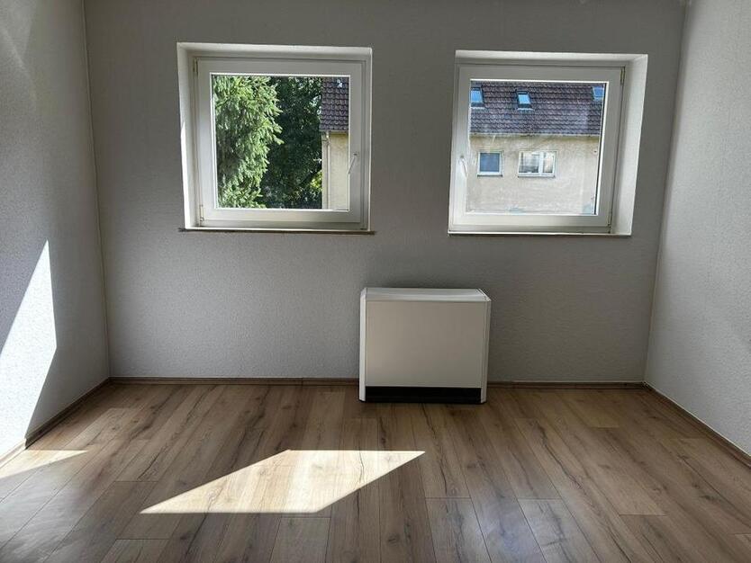 Großzügige 4-Zimmer Wohnung in Essen Kray zimmer