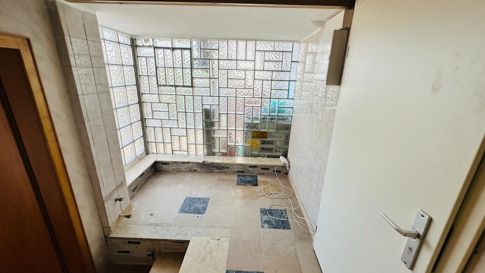3 Zimmer Wohnung mit Küche, Bad und Dusche
