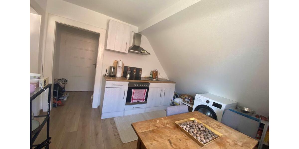 Dachgeschoßwohnung Würzburg Frauenland - 2 Zimmer, 50 m&sup2;, 775&euro; | Angebot:23715883