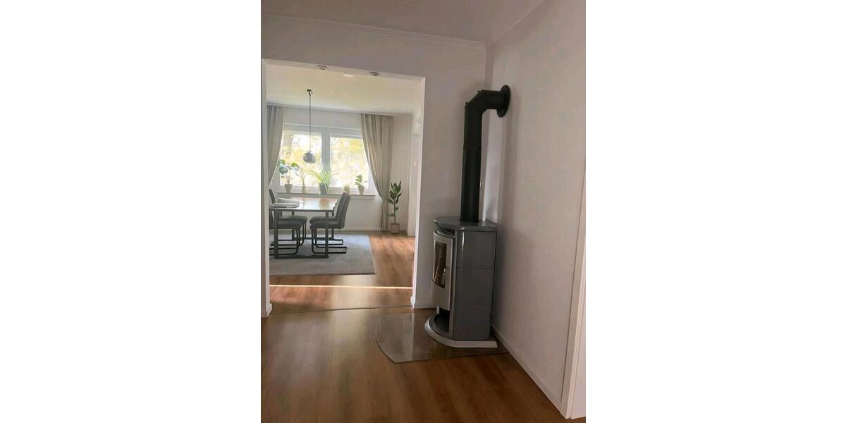 Erdgeschoßwohnung Gehrde - 6 Zimmer, 130 m&sup2;, 820&euro; | Angebot:26652761