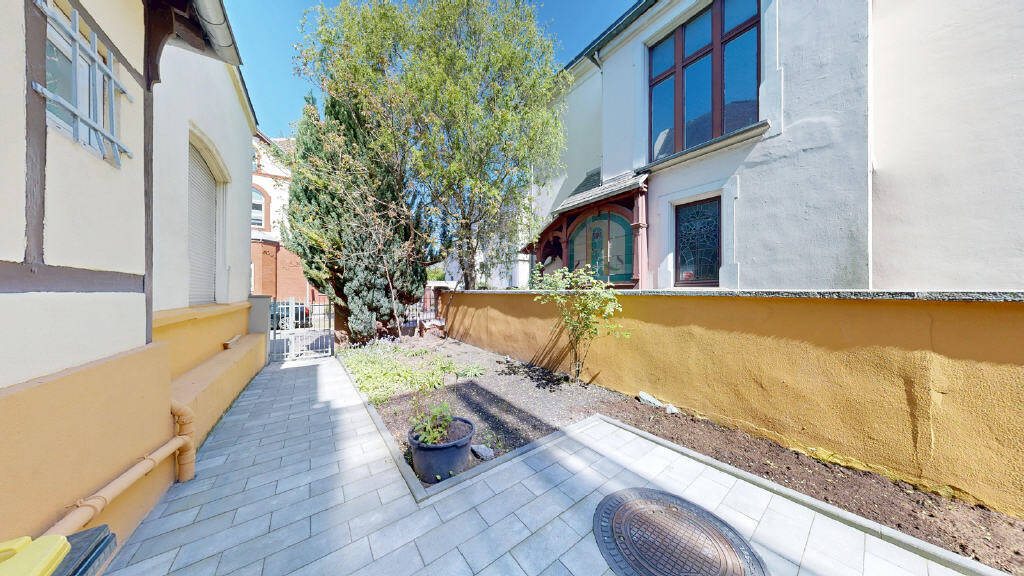 Etagenwohnung Brühl - 3 Zimmer, 137 m&sup2;, 1.550&euro; | Angebot:26488672