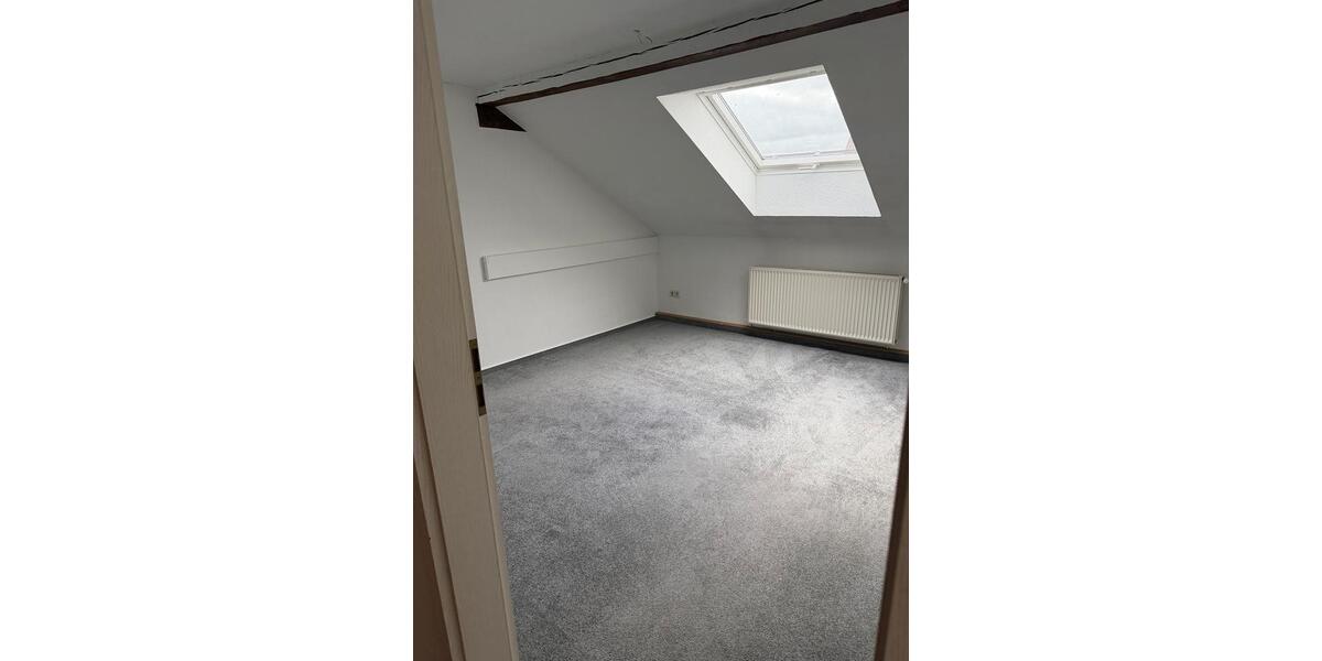 Dachgeschoßwohnung Stendal - 3 Zimmer, 69 m&sup2;, 550&euro; | Angebot:26067825