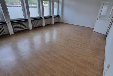Vielseitig nutzbare Gewerbefläche in Hans Dietrich Genscher Platz 9 in Wuppertal!