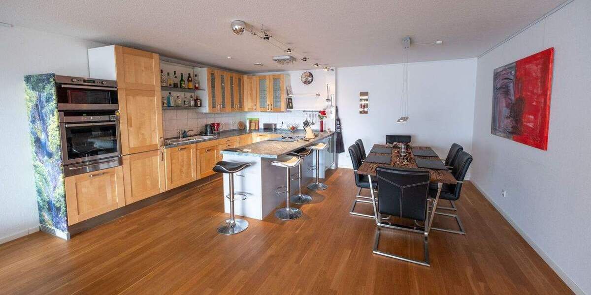 Etagenwohnung Offenbach am Main Bieberer Berg - 3 Zimmer, 112 m&sup2;, 2.500&euro; | Angebot:24866633
