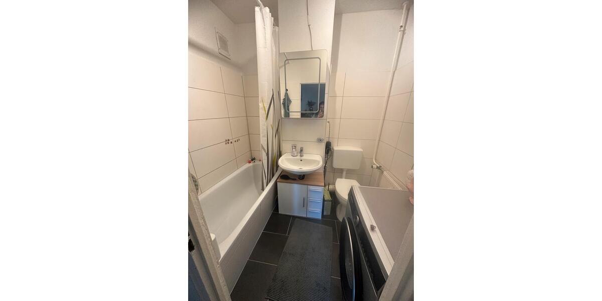 Etagenwohnung Neubrandenburg Carlshöhe - 4 Zimmer, 73 m&sup2;, 810&euro; | Angebot:26387358