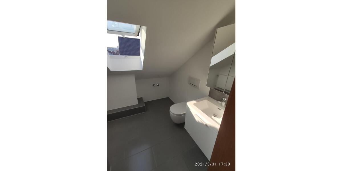 Dachgeschoßwohnung Kahl am Main - 2 Zimmer, 60 m&sup2;, 700&euro; | Angebot:24826309