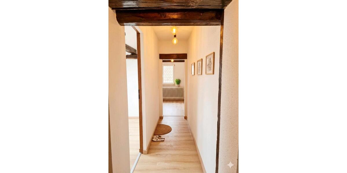 Dachgeschoßwohnung Friedberg (Hessen) - 3 Zimmer, 67 m&sup2;, 790&euro; | Angebot:25842035