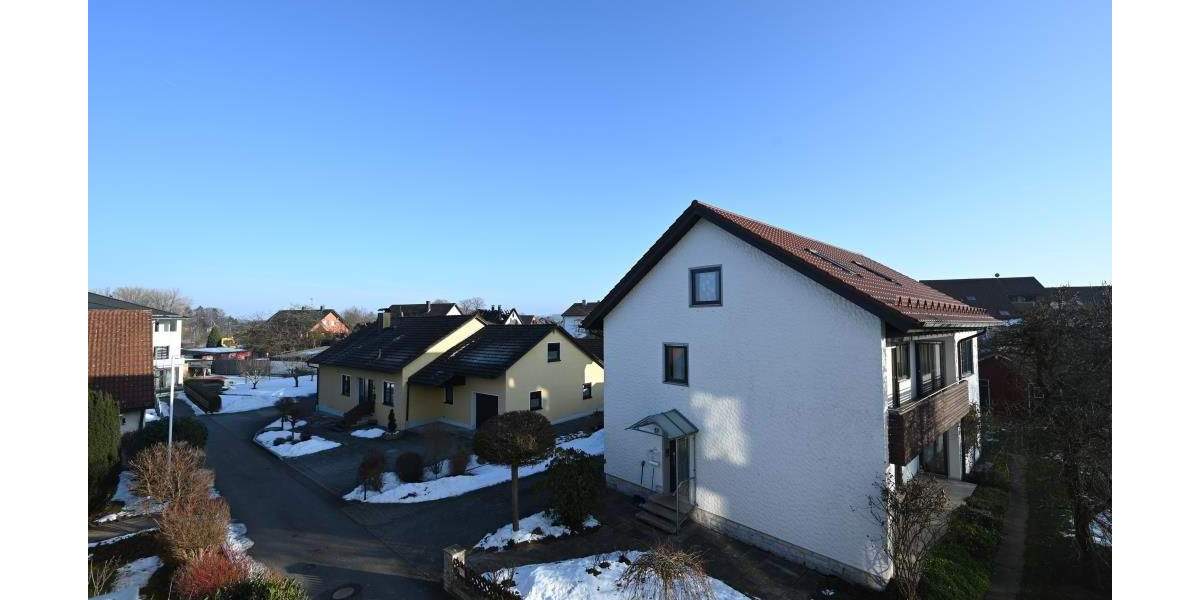 Etagenwohnung Seubersdorf - 4 Zimmer, 111 m&sup2;, 1.175&euro; | Angebot:25683134