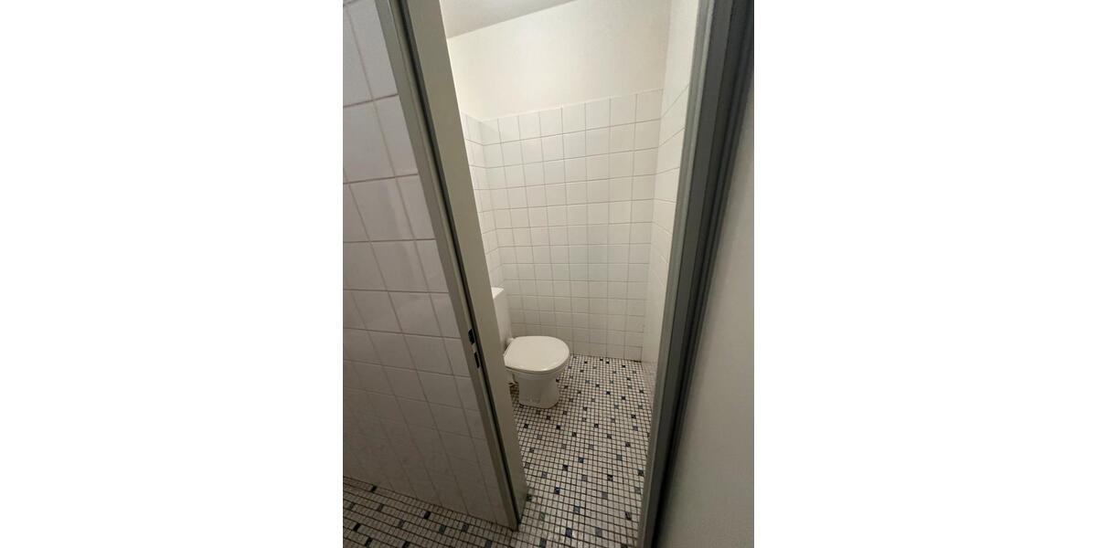 Wohnen auf Zeit Blomberg - 4 Zimmer, 100 m&sup2;, 15&euro; | Angebot:26044466