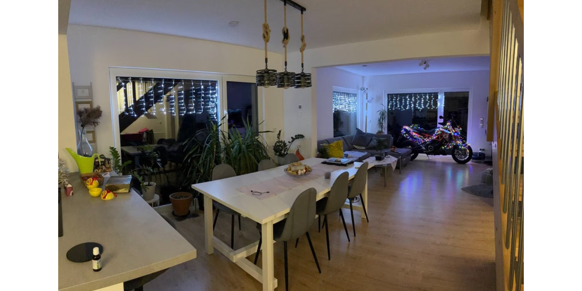 Wohnen auf Zeit Eigeltingen - 5 Zimmer, 162 m&sup2;, 500&euro; | Angebot:24983339