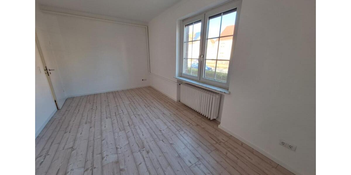 Hochparterre Wittenberge - 3 Zimmer, 149 m&sup2;, 1.100&euro; | Angebot:25478790