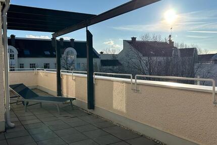 Haus München Pasing-Obermenzing - 3 Zimmer, 90 m&sup2;, 2.080&euro; | Angebot:25149780